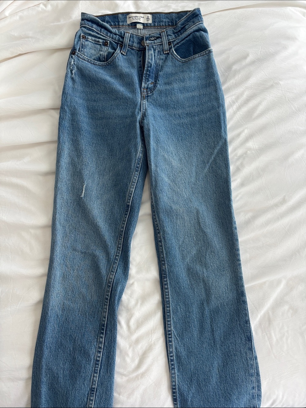 Abercrombie & Fitch Medium Blue Straight-Leg Jeans